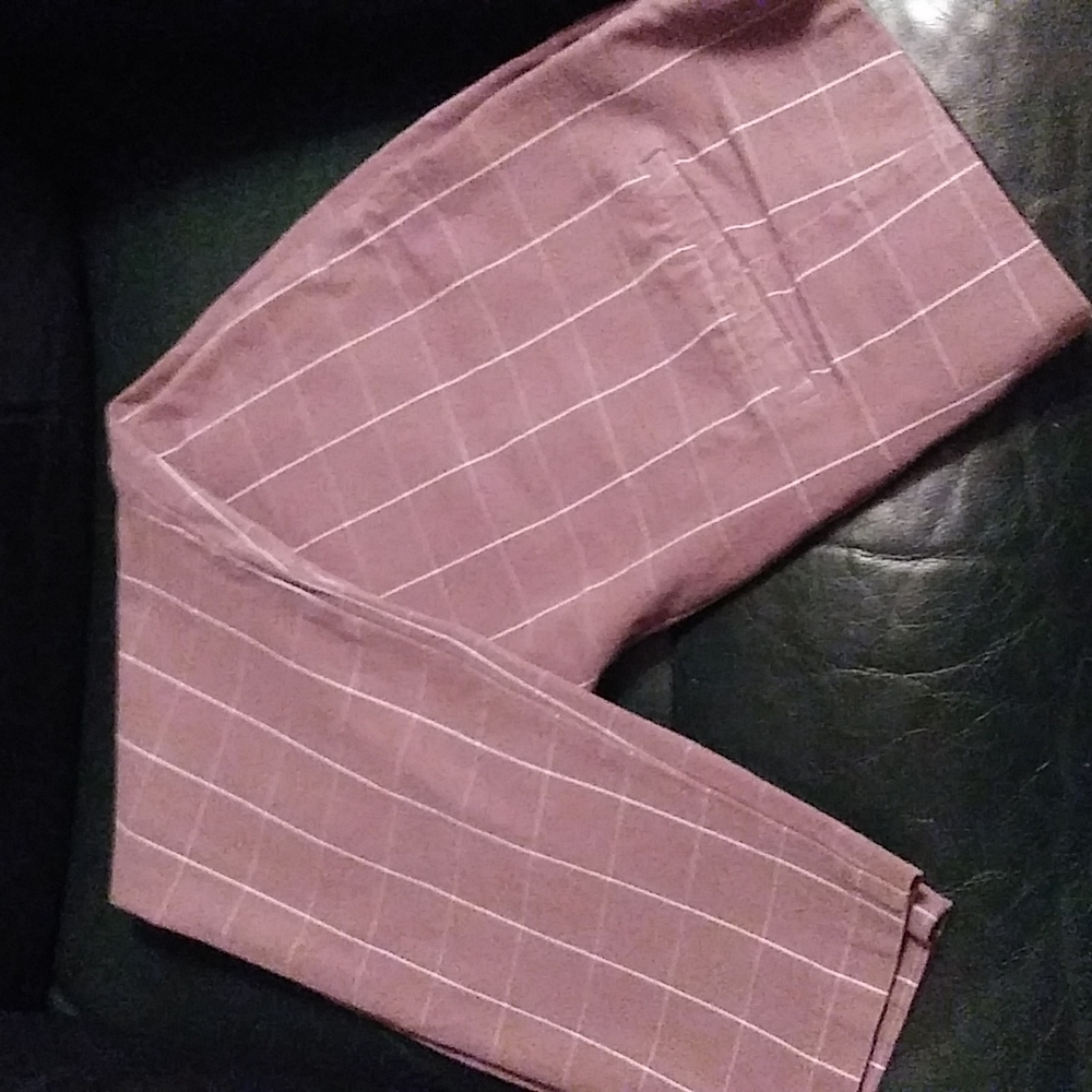 a new day Ankle/Crop Pants.    B2